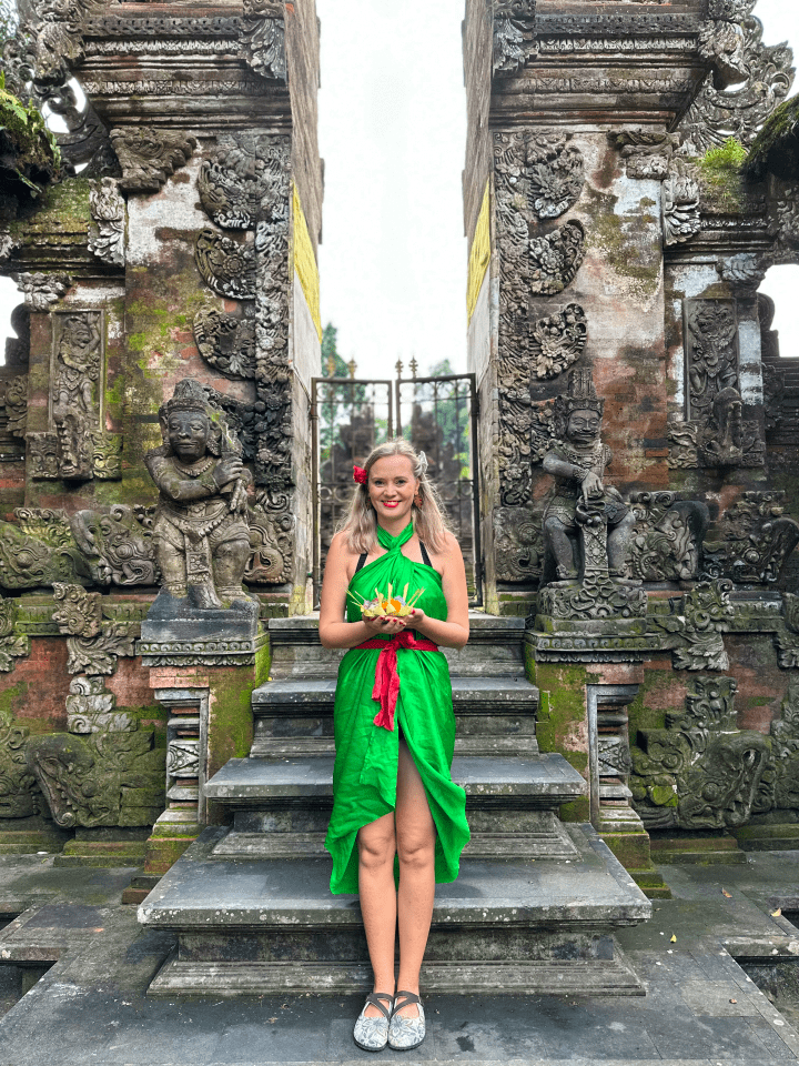 Očistný rituál - tirta empul temple Bali